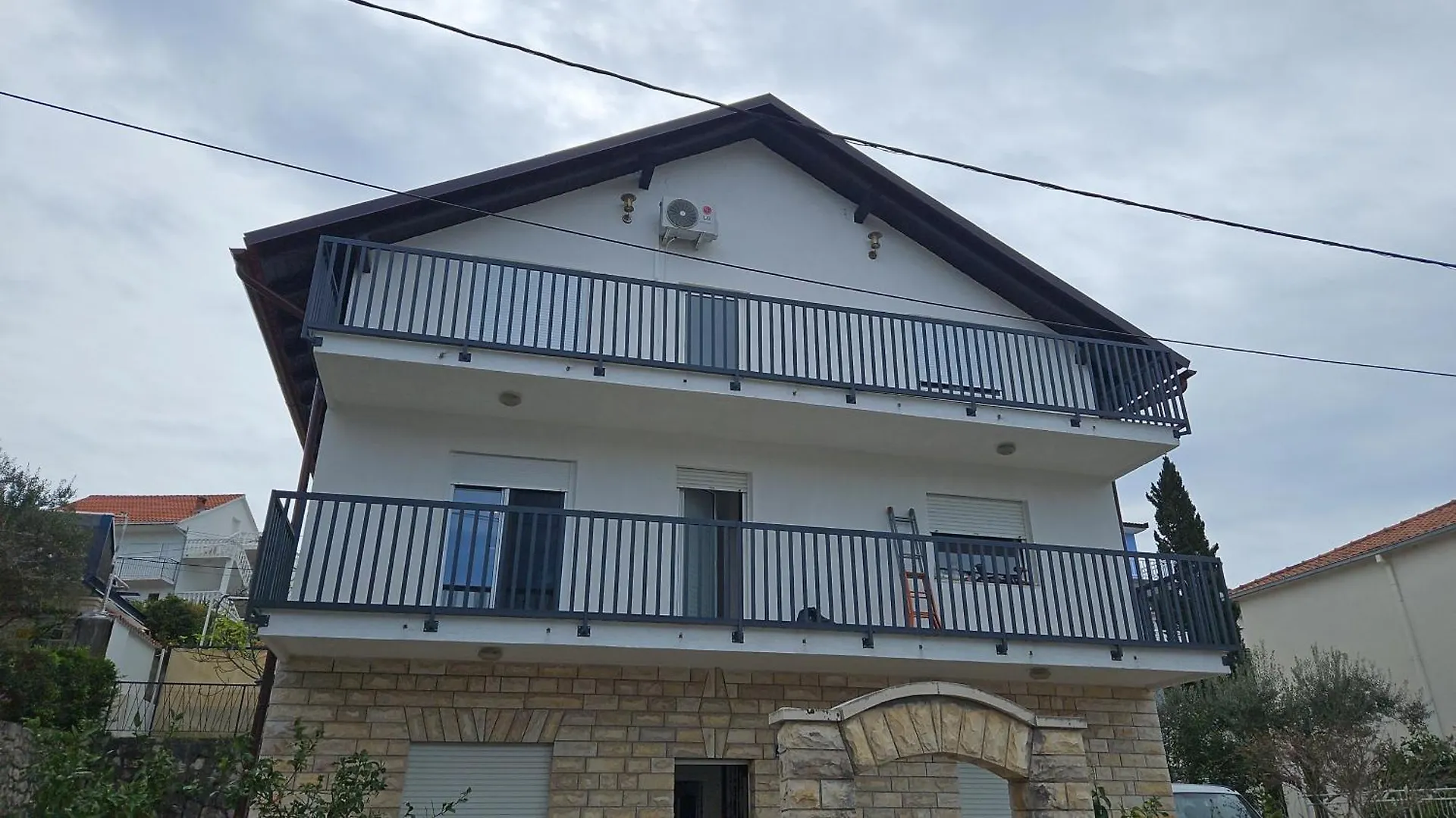 Sea Land 1 0*, Trogir